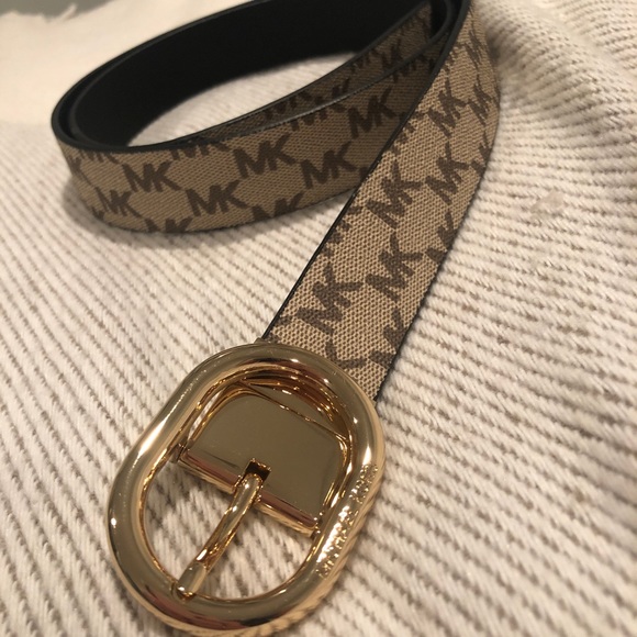 MICHEAL KORS reversible logo belt - Picture 3 of 10